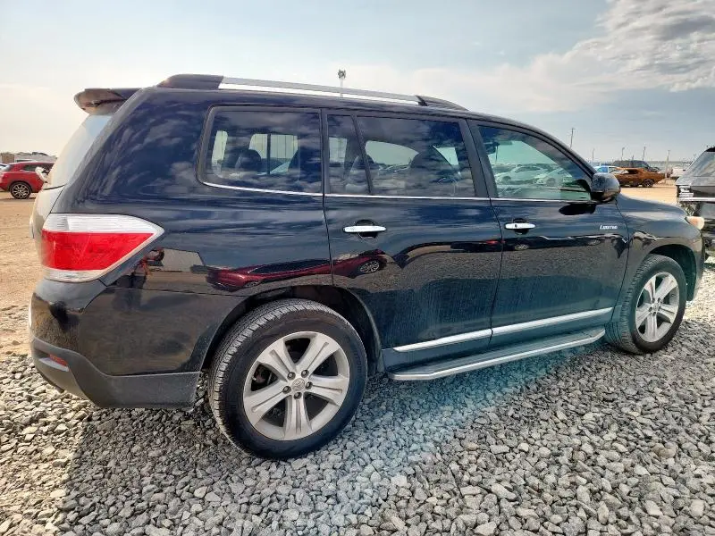2013 TOYOTA HIGHLANDER LIMITED  