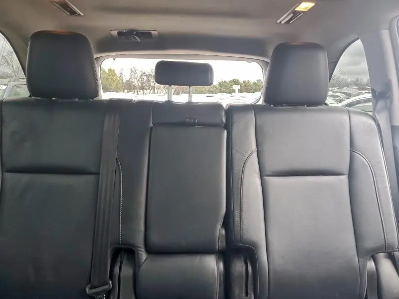 2017 TOYOTA HIGHLANDER SE  