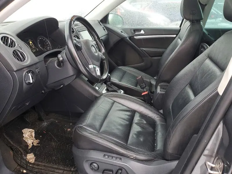 2015 VOLKSWAGEN TIGUAN S  