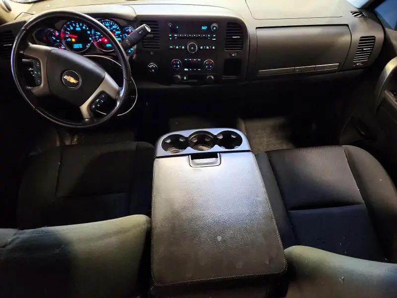 2011 CHEVROLET SILVERADO K1500 LT  