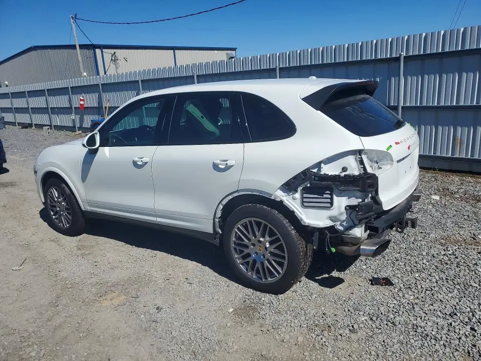2017 PORSCHE CAYENNE   