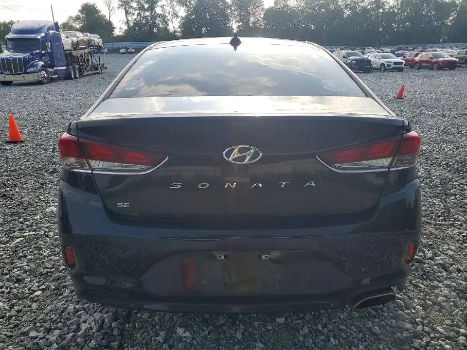 2018 HYUNDAI SONATA SE  