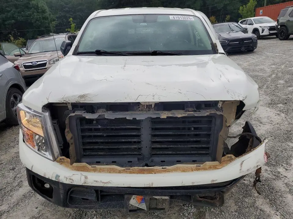 2018 NISSAN TITAN S  