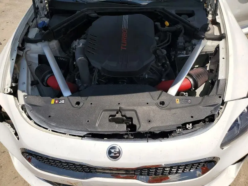 2019 KIA STINGER GT2  