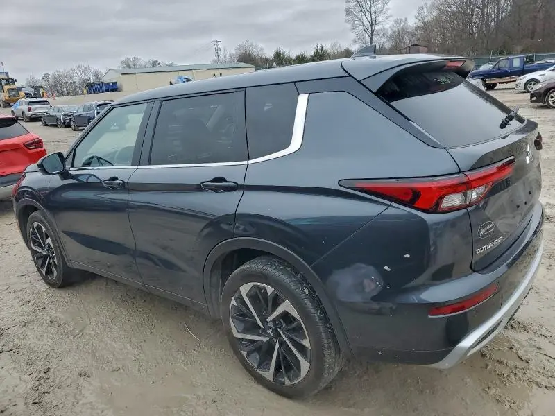 2024 MITSUBISHI OUTLANDER SE  