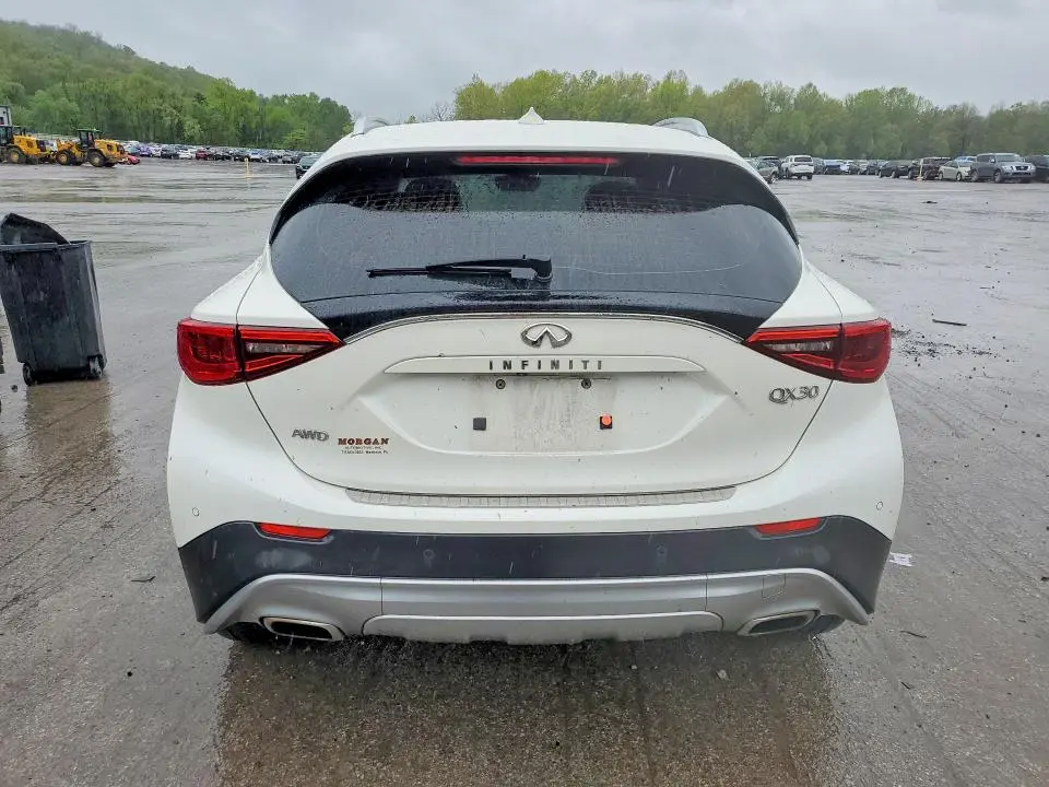 2018 INFINITI QX30 PREMIUM  