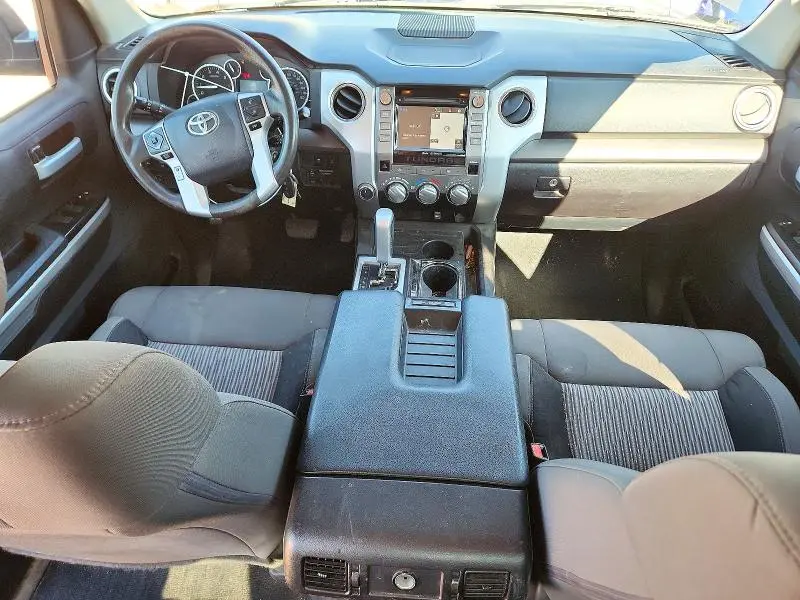 2016 TOYOTA TUNDRA SR5  