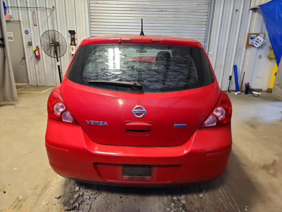 2012 NISSAN VERSA 1.8 S  