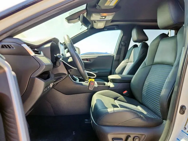 2021 TOYOTA RAV4 XSE  