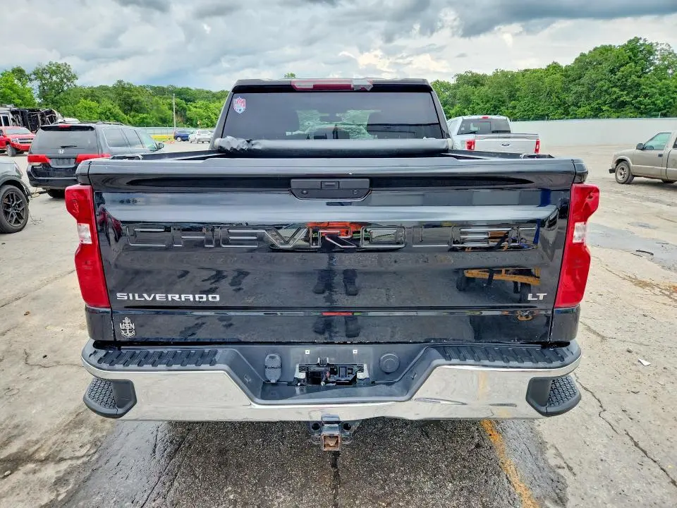 2021 CHEVROLET SILVERADO K1500 LT  