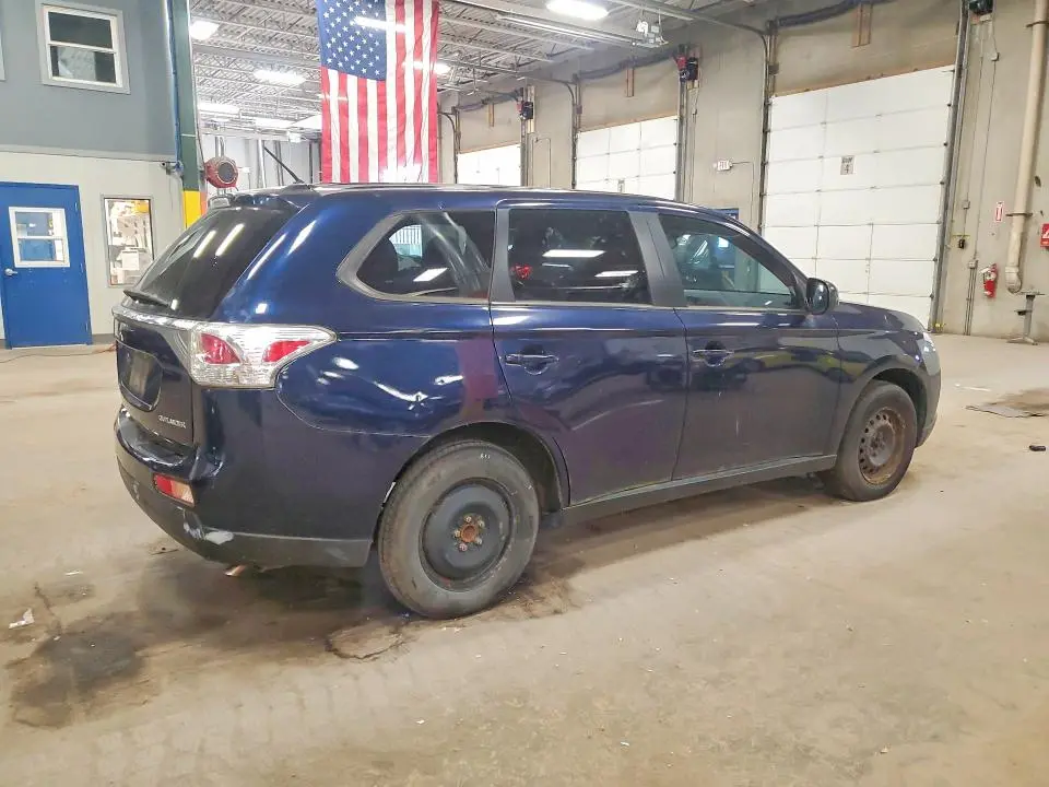 2014 MITSUBISHI OUTLANDER ES  