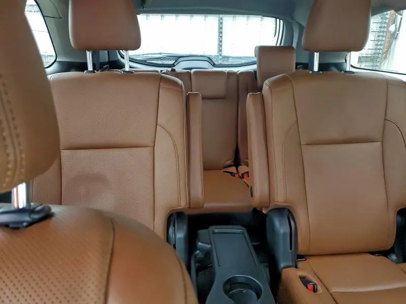 2019 TOYOTA HIGHLANDER LIMITED  