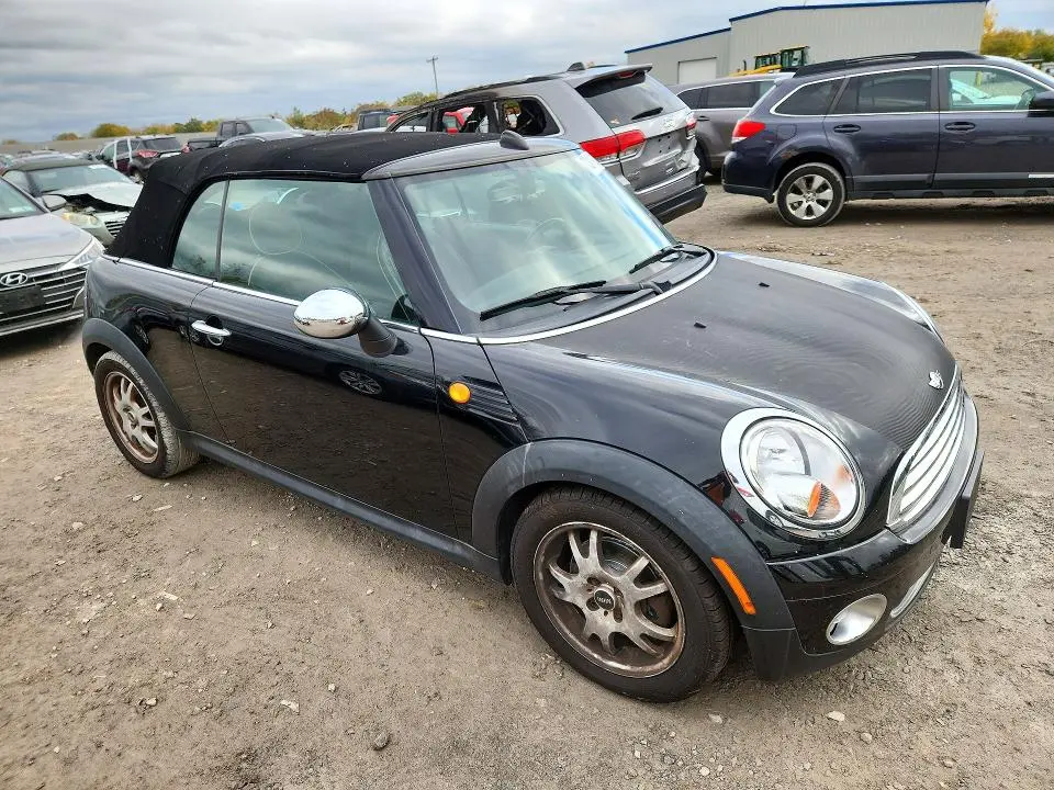 2010 MINI COOPER   