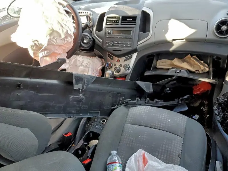 2015 CHEVROLET SONIC LS  