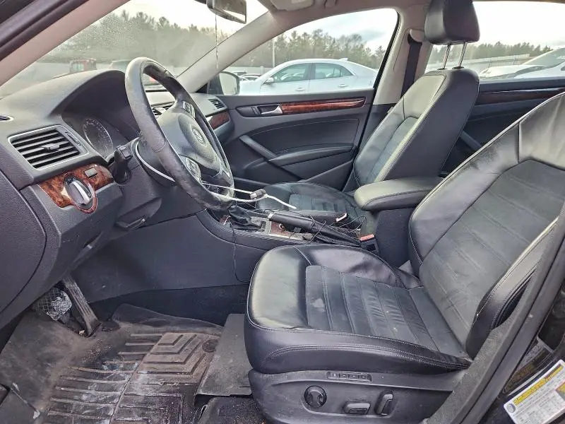2013 VOLKSWAGEN PASSAT SEL  