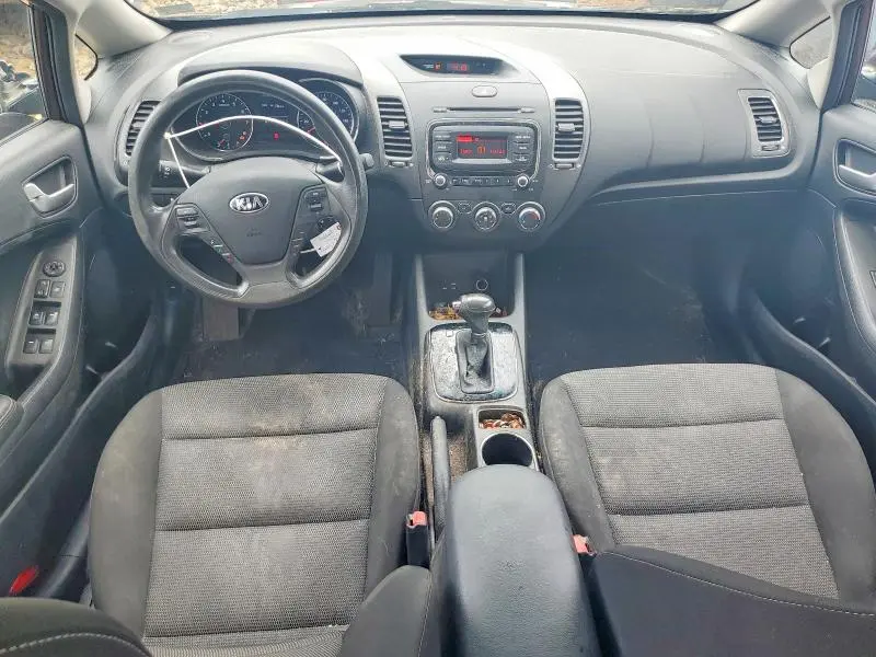 2017 KIA FORTE LX  