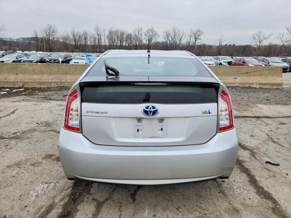 2012 TOYOTA PRIUS TWO  