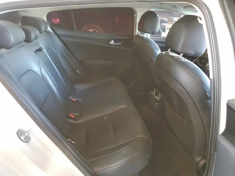 2019 KIA STINGER BASE  