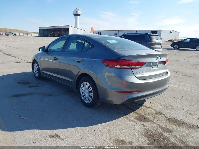 2018 HYUNDAI ELANTRA SE