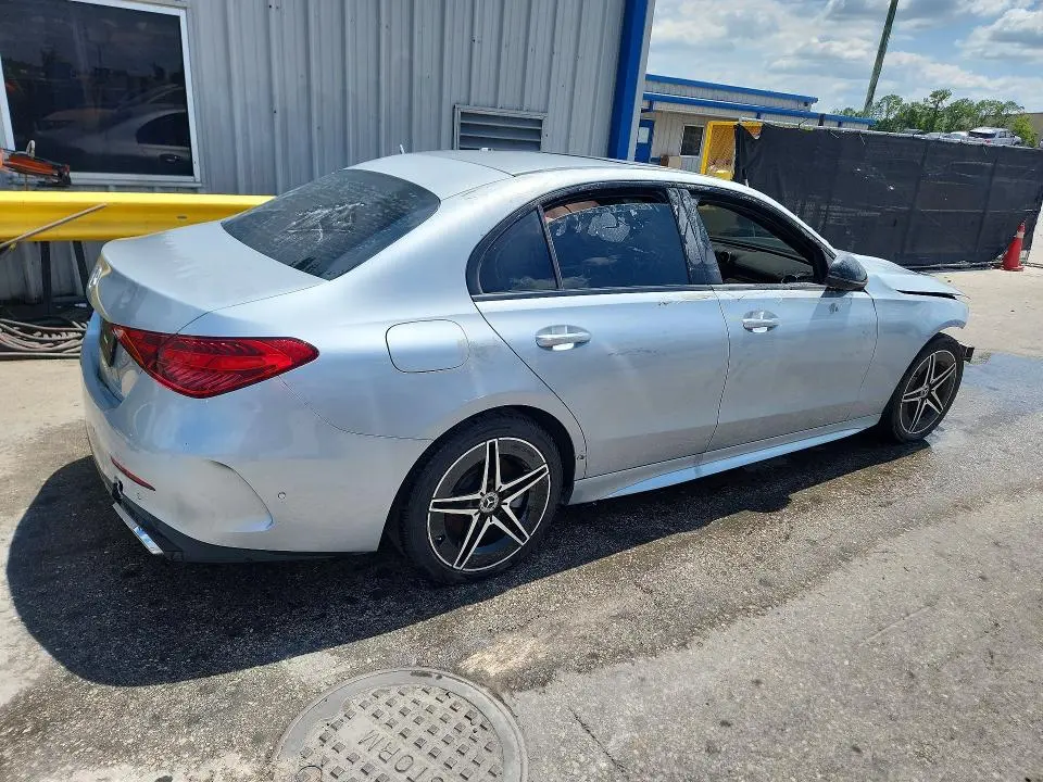 2023 MERCEDES-BENZ C 300  