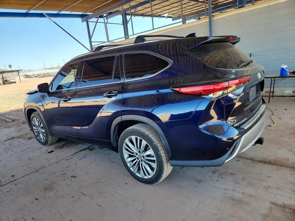 2020 TOYOTA HIGHLANDER PLATINUM  
