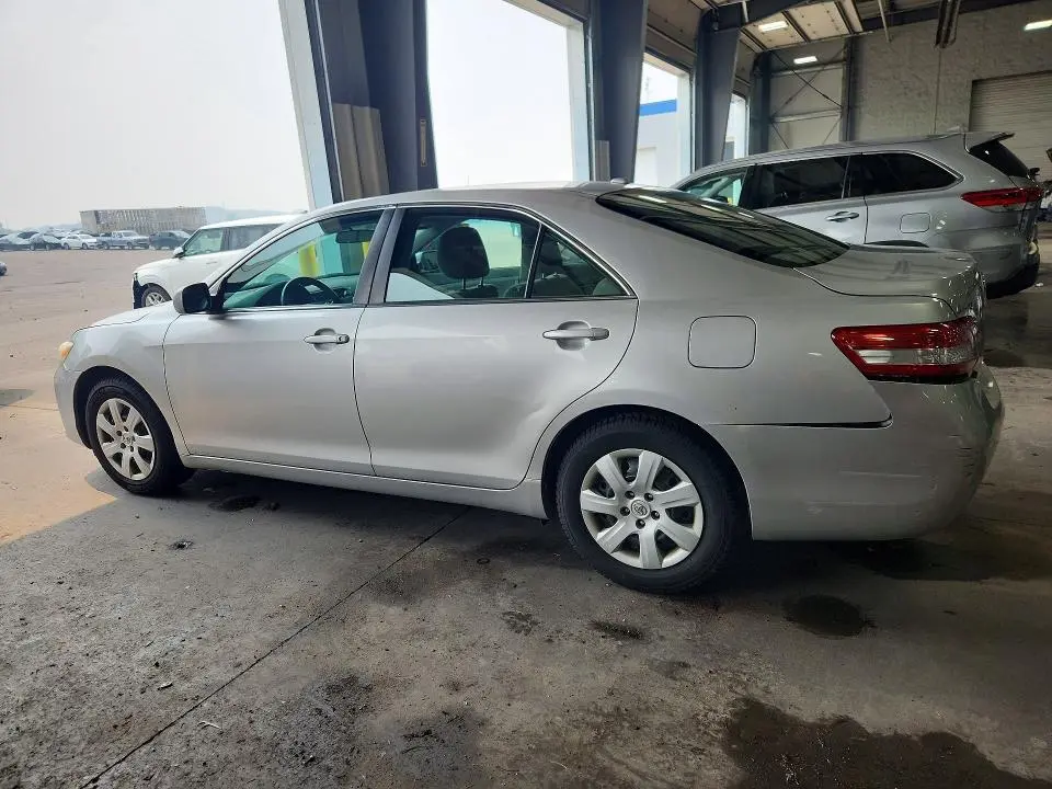 2011 TOYOTA CAMRY LE  
