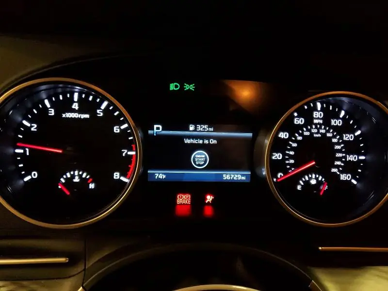 2023 KIA CARNIVAL LX  