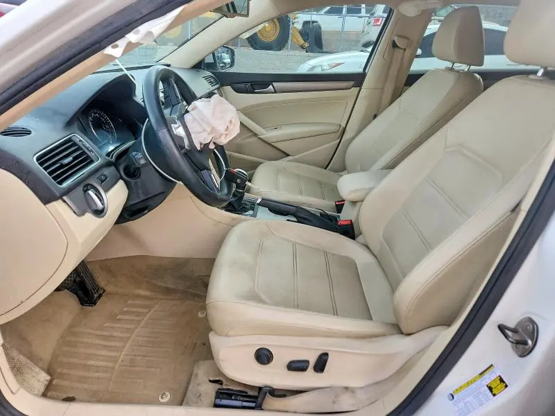 2014 VOLKSWAGEN PASSAT SE  