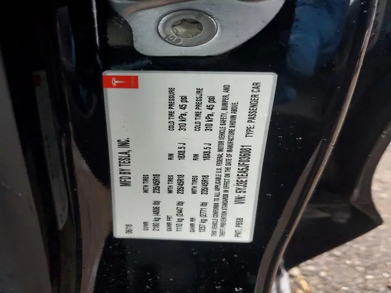 2018 TESLA MODEL 3   