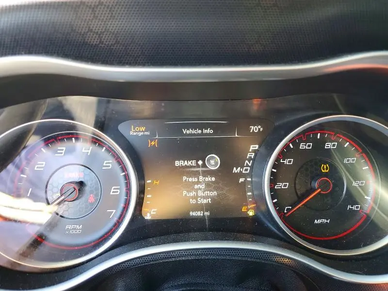 2015 DODGE CHARGER SXT  