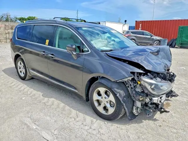 2017 CHRYSLER PACIFICA TOURING L PLUS  