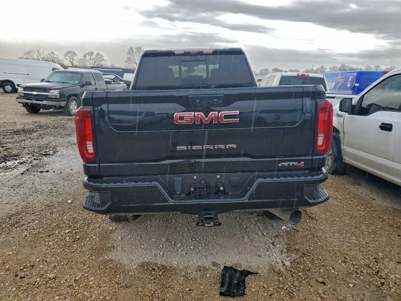 2023 GMC SIERRA K2500 AT4  