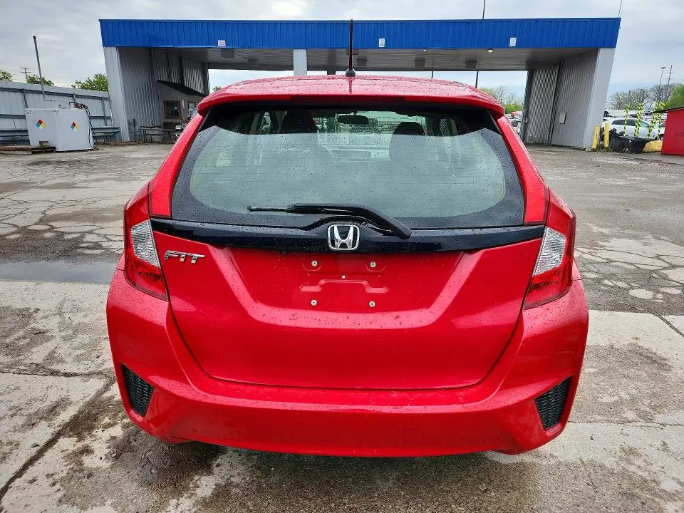 2016 HONDA FIT LX  