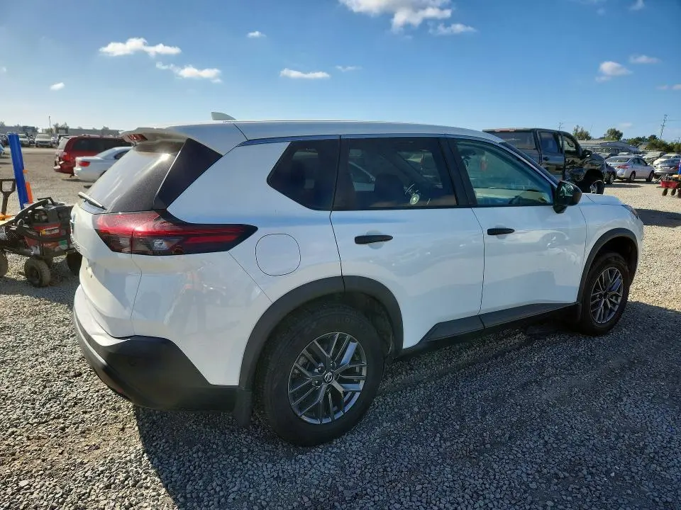 2021 NISSAN ROGUE S  