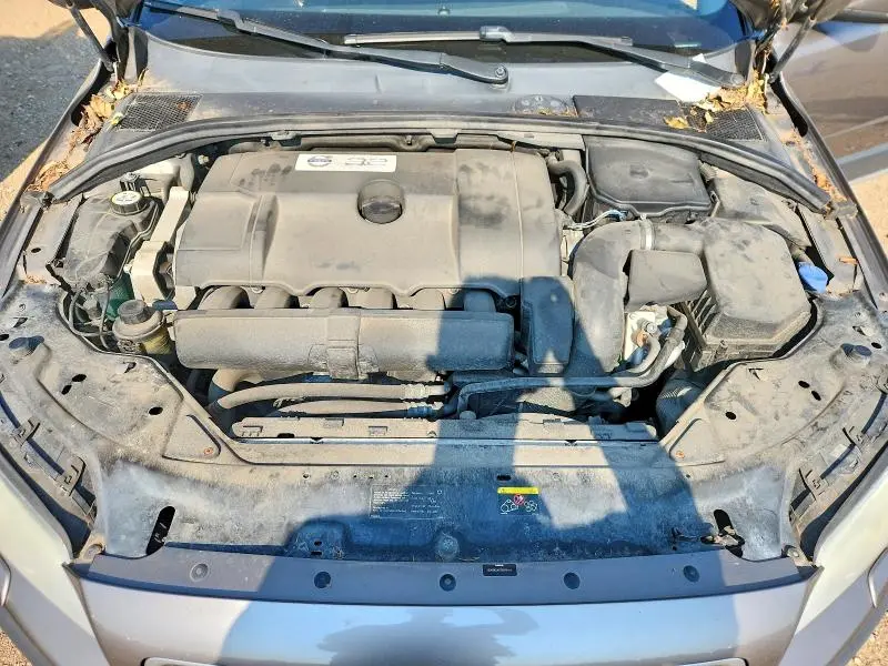 2010 VOLVO XC70 3.2  