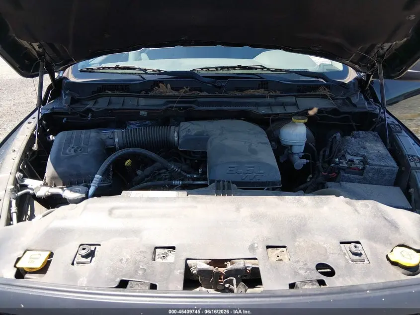 2017 RAM 1500 TRADESMAN  4X4 8' BOX