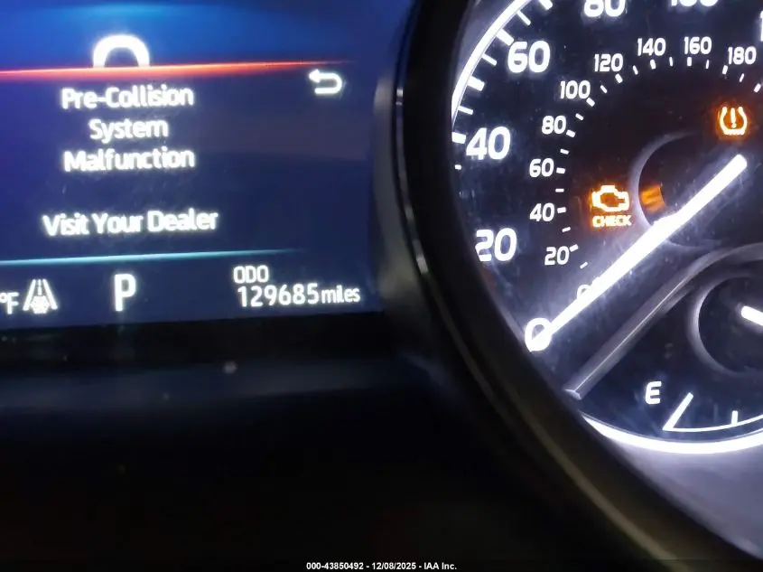 2022 TOYOTA CAMRY SE AWD