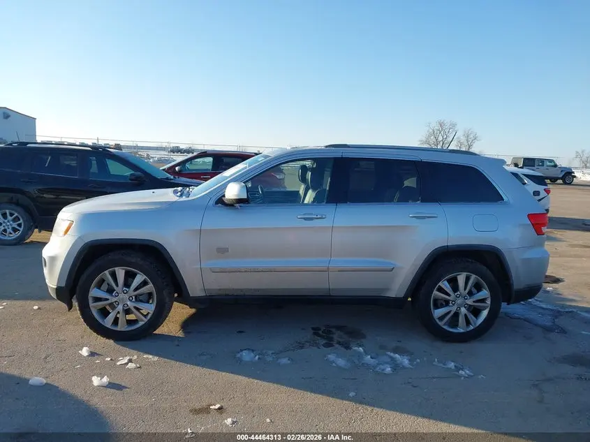 2011 JEEP GRAND CHEROKEE LAREDO