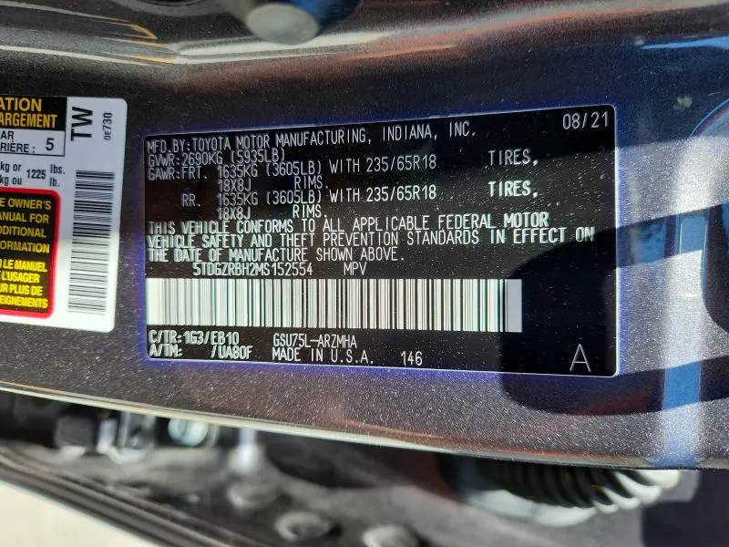 2021 TOYOTA HIGHLANDER XLE  