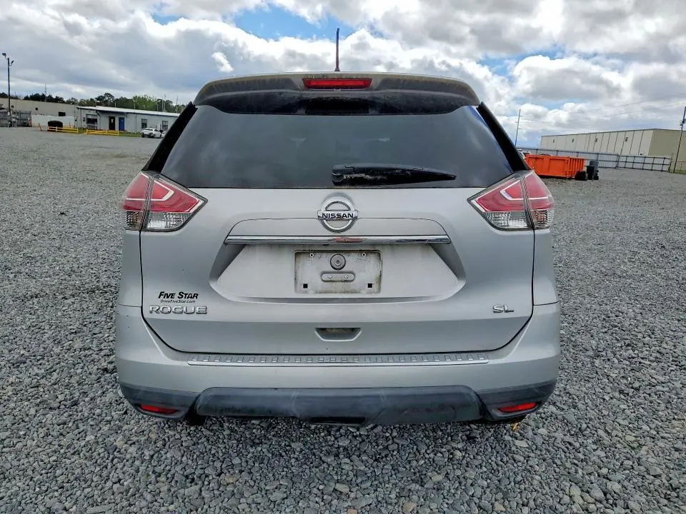 2016 NISSAN ROGUE SL  