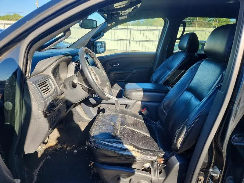 2019 NISSAN TITAN SV  