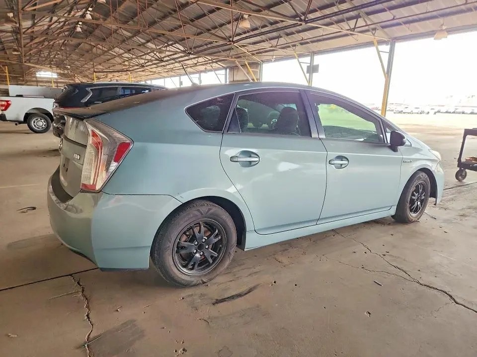 2012 TOYOTA PRIUS TWO  