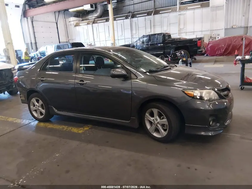 2013 TOYOTA COROLLA S