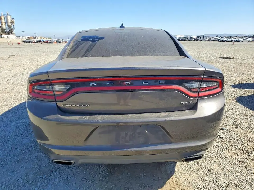 2016 DODGE CHARGER SXT  