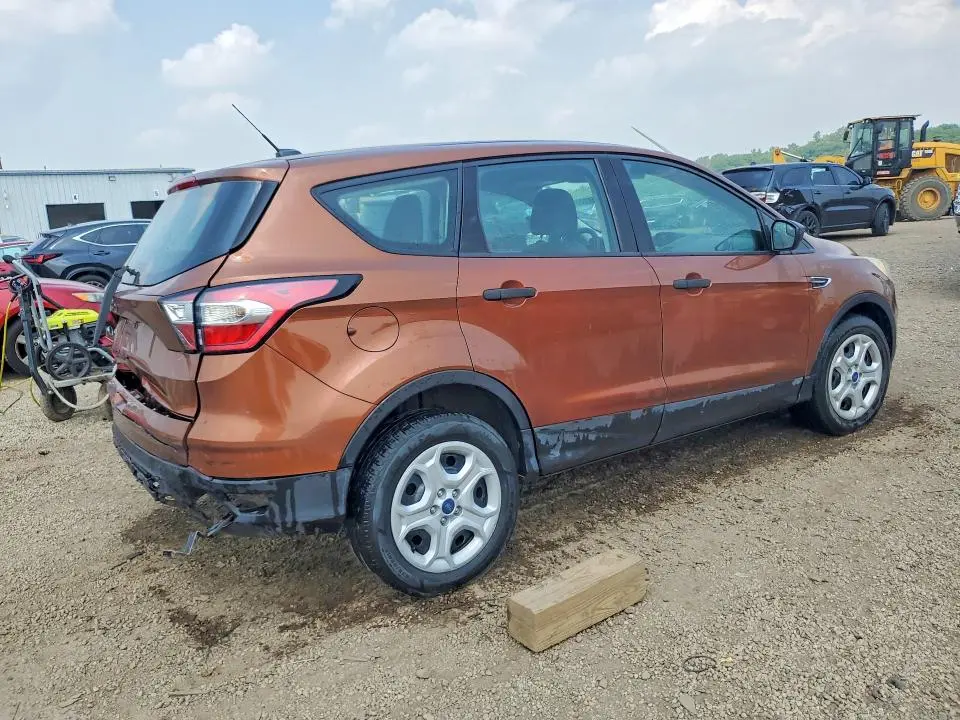 2017 FORD ESCAPE S  