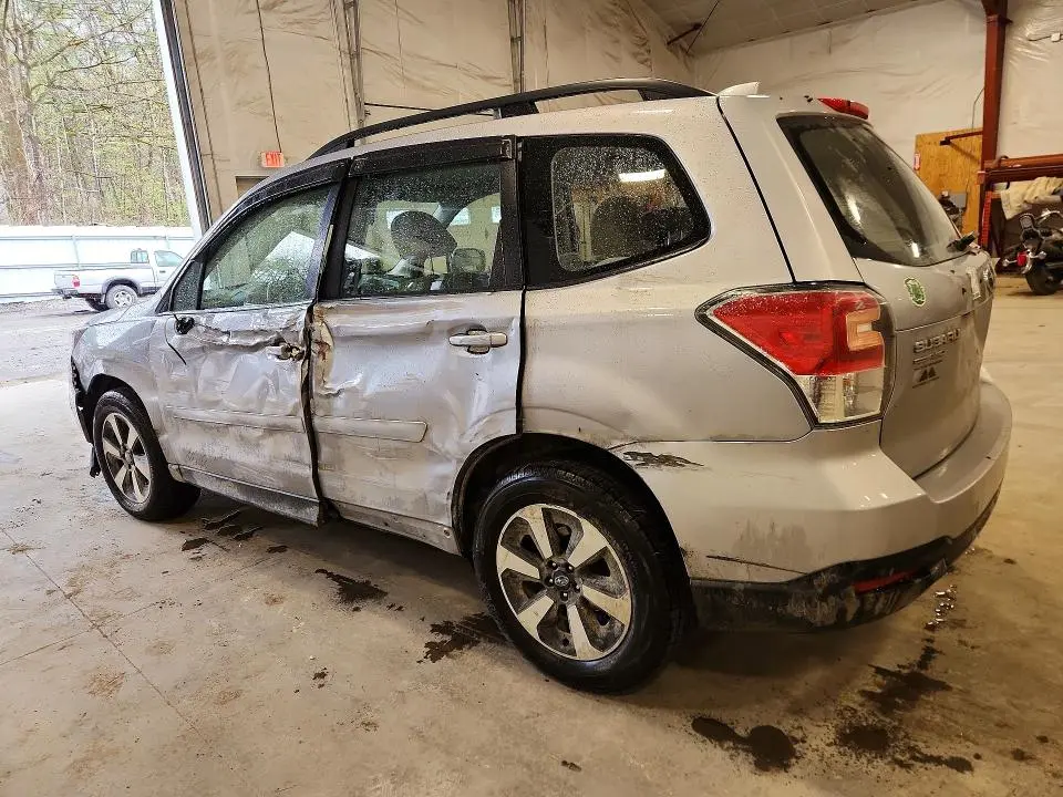 2017 SUBARU FORESTER 2.5I  