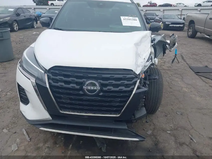 2023 NISSAN KICKS SR XTRONIC CVT