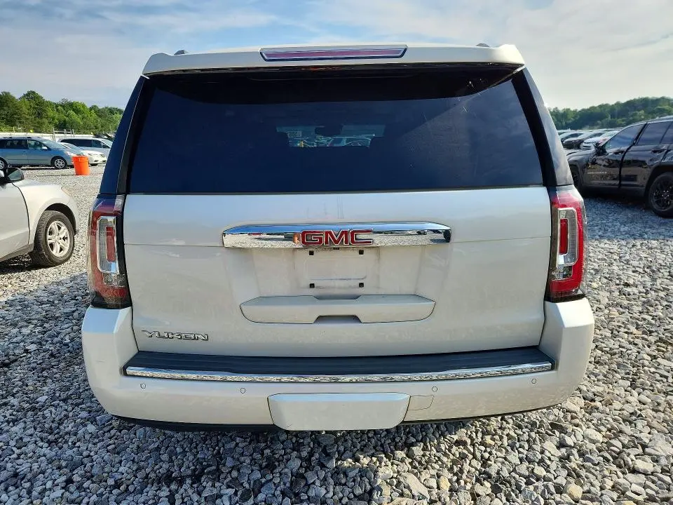 2015 GMC YUKON DENALI  