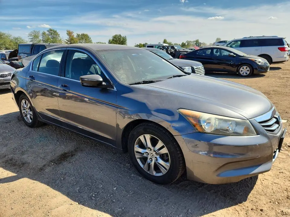 2011 HONDA ACCORD LXP  