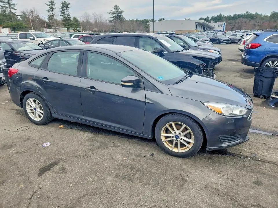 2016 FORD FOCUS SE  